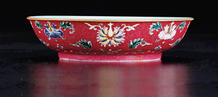 粉彩 大碗 轧道 唐物 乾隆年製 粉彩胭脂紅地軋道開光山水圖碗-宇珍國際藝術| Yu Jen Taipei御苑風華