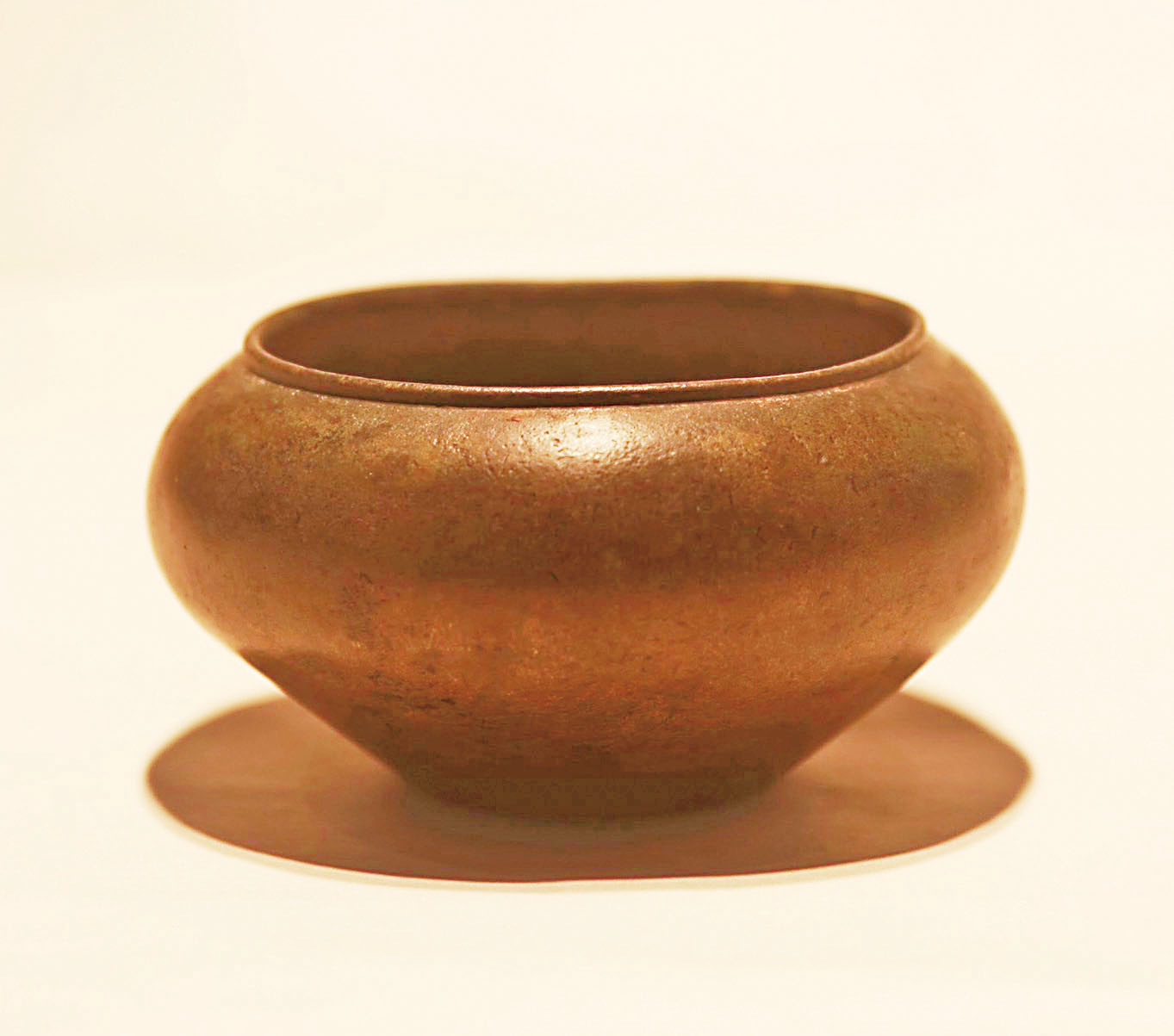 鉢，「大明宣德年製」宣德銅製