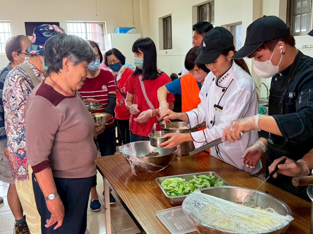 新竹市「幸福小蜜蜂」移動餐車19日開放預約送暖長輩